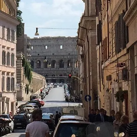 Colosseum Loft * רומא